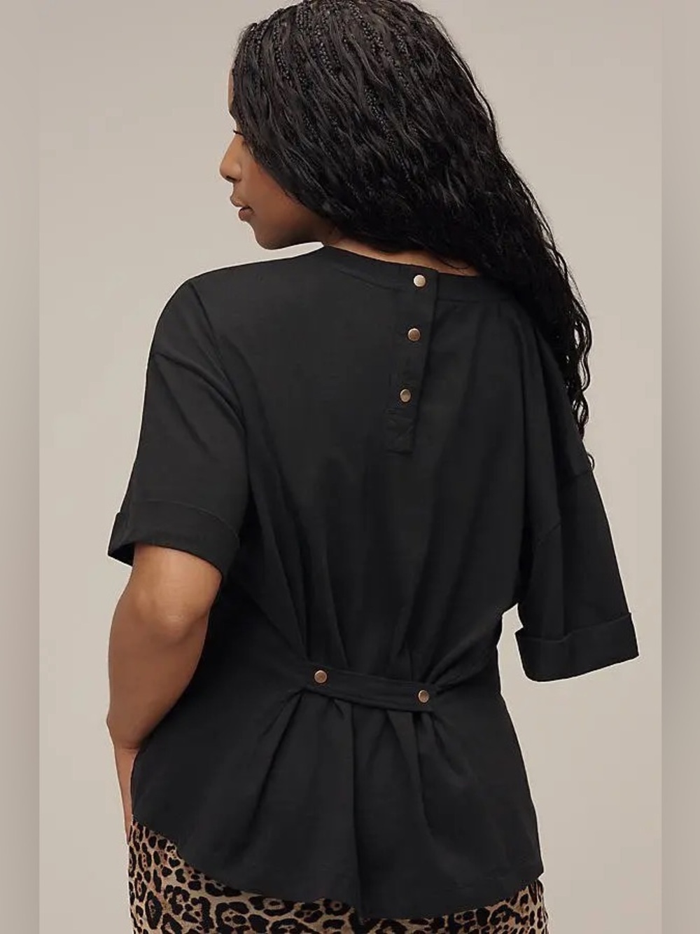 NWT ANTHROPOLOGIE
Short-Sleeve Pleated Peplum Tee - Black
Onyx PETITE MEDIUM